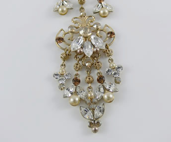 Vesna Brooch by Say Bella